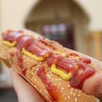 Hot dog gourmet tomato