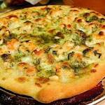 Pizzas food cheeses shrimp